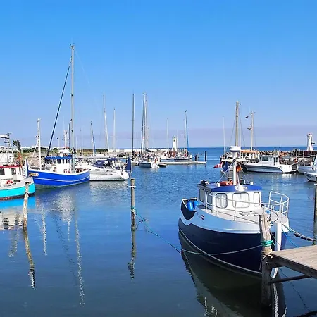 Hera - 200m From The Sea By Interhome